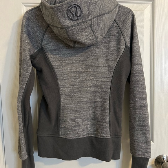 Lululemon Scuba Sweater - Picture 5 of 5